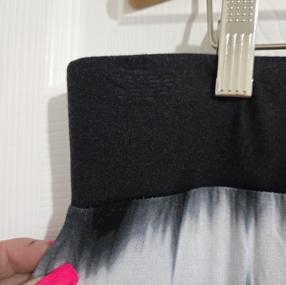 A.N.A. Maxi Skirt Size 1X Black White Flexible Flowy Boho Casual Striped - Picture 8 of 12